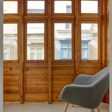 Spectacular 5br Townhouse Located In By 360 Estates *