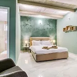 Spectacular 5br Townhouse Located In By 360 Estates Prázdninový dům *