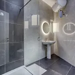 Spectacular 5br Townhouse Located In By 360 Estates