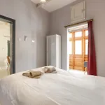 Spectacular 5br Townhouse Located In By 360 Estates *