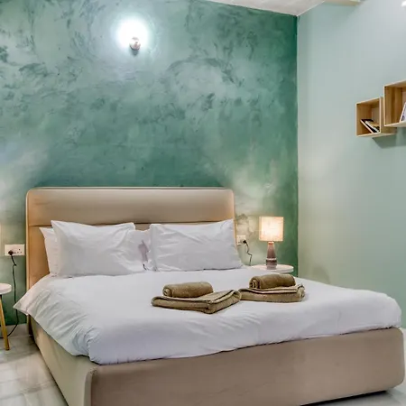 Spectacular 5br Townhouse Located In By 360 Estates *