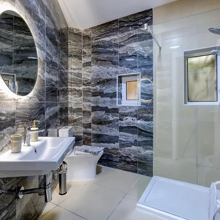 Holiday home Spectacular 5br Townhouse Located In By 360 Estates Sliema