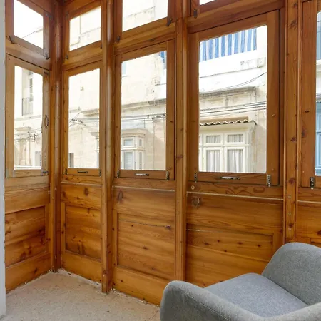 Spectacular 5br Townhouse Located In By 360 Estates