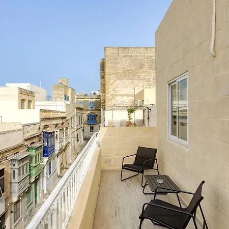 Spectacular 5br Townhouse Located In By 360 Estates